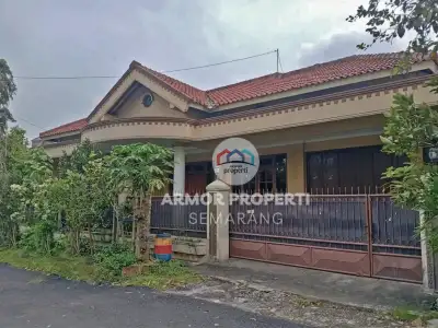 Dijual Rumah 2 Lantai SHM LT328 LB275 Ngaliyan Semarang