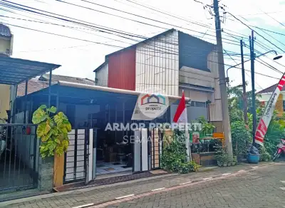 Investasi Menguntungkan! Rumah Tinggal + Kos Aktif di Karangayu, Semarang Barat