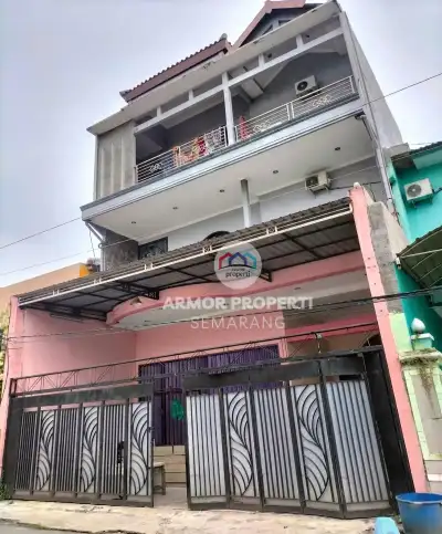 Dijual Rumah 3 Lantai SHM LT200 LB350 Gayamsari Semarang